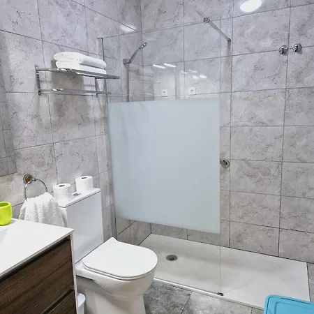 La Casa De Veronica - Serene With Shared Pool, Steps From The شقة