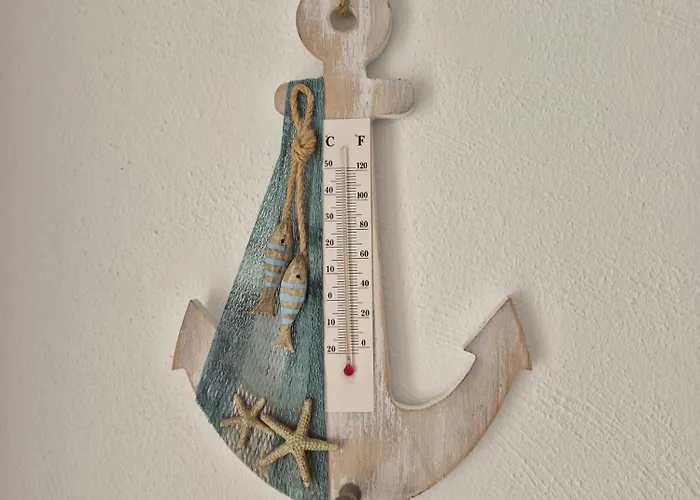 La Casa De Veronica - Serene With Shared Pool, Steps From The * Torrevieja