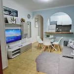 La Casa De Veronica - Serene With Shared Pool, Steps From The Торевьиа