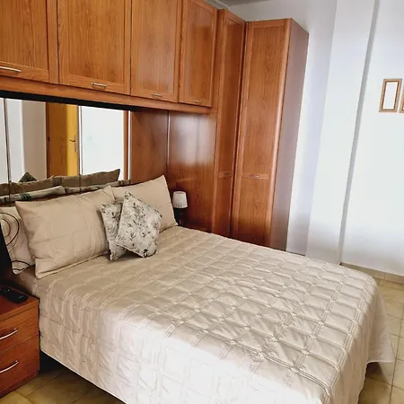 Appartement La Casa De Veronica - Serene With Shared Pool, Steps From The