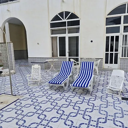 La Casa De Veronica - Serene With Shared Pool, Steps From The * Torrevieja