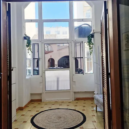 公寓 La Casa De Veronica - Serene With Shared Pool, Steps From The