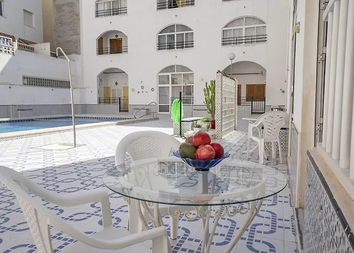 La Casa De Veronica - Serene With Shared Pool, Steps From The *