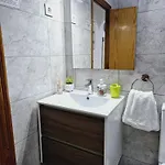 La Casa De Verónica - Serene With Shared Pool, Steps From The